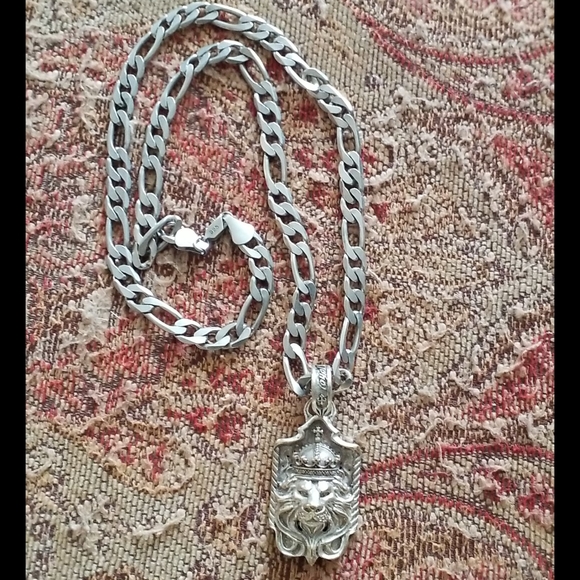 Royal Blood Lion Pendant Sterling Silver - Picture 9 of 16